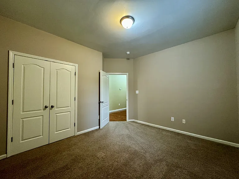 267 Boswell St — Photo 17