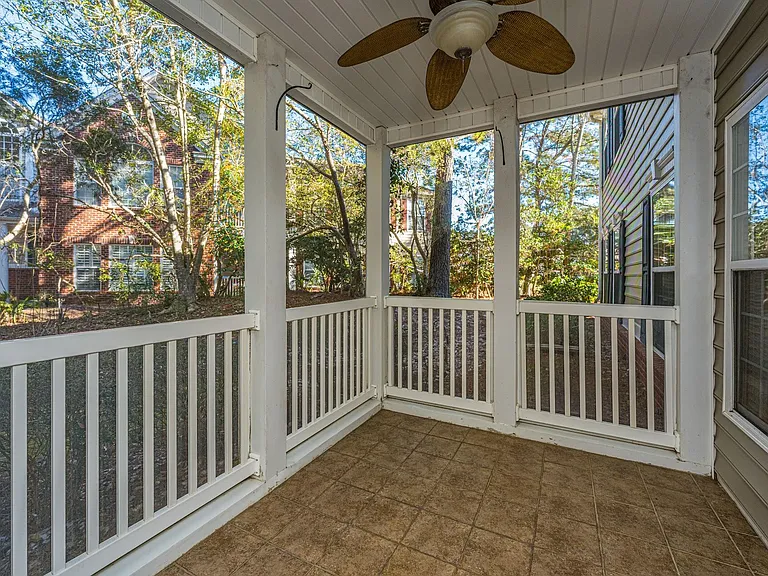 1476 Belcourt Ln — Photo 31
