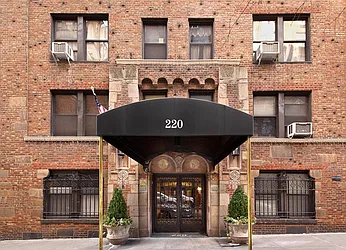 220 East 73rd Street in Lenox Hill