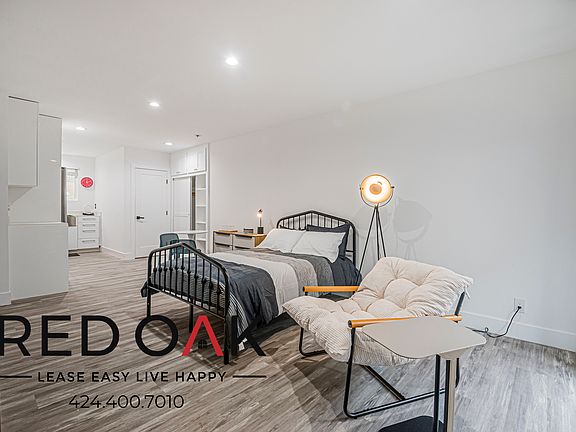 5th image of 1346 N Fuller Ave APT 8