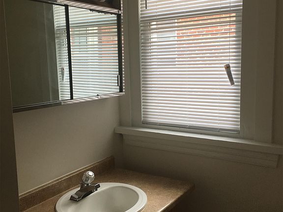 5th image of 200 Wellford St #D