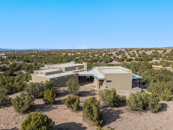 2 Vista Del Cielo, Santa Fe, NM 87506