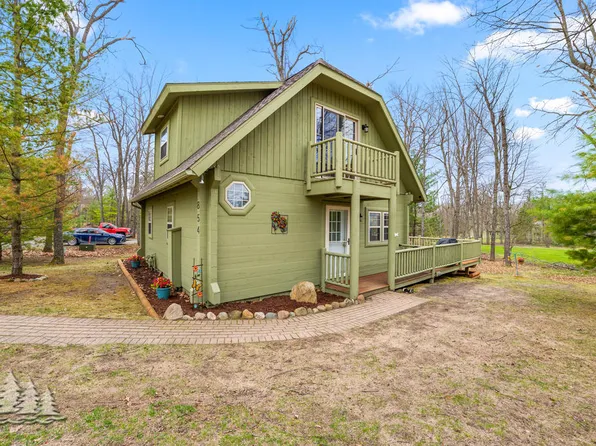 854 Golf Cottage Dr, Lewiston, MI 49756