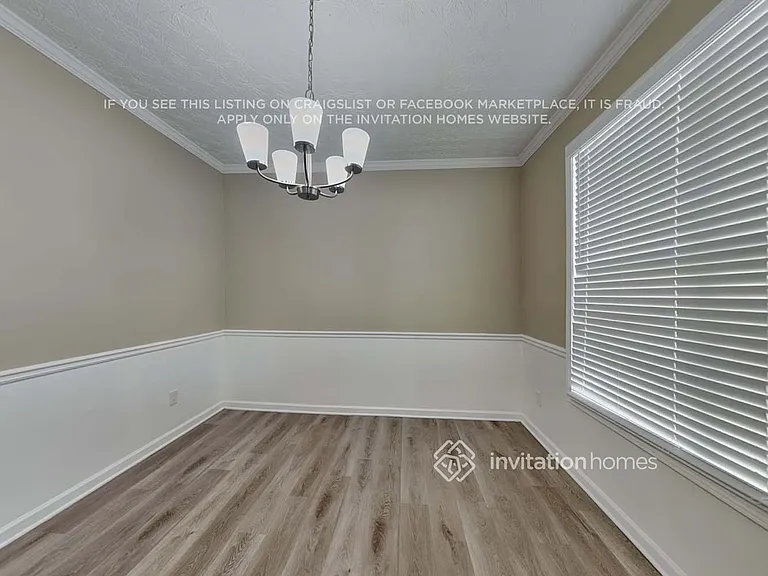 110 Parkway Dr — Photo 6