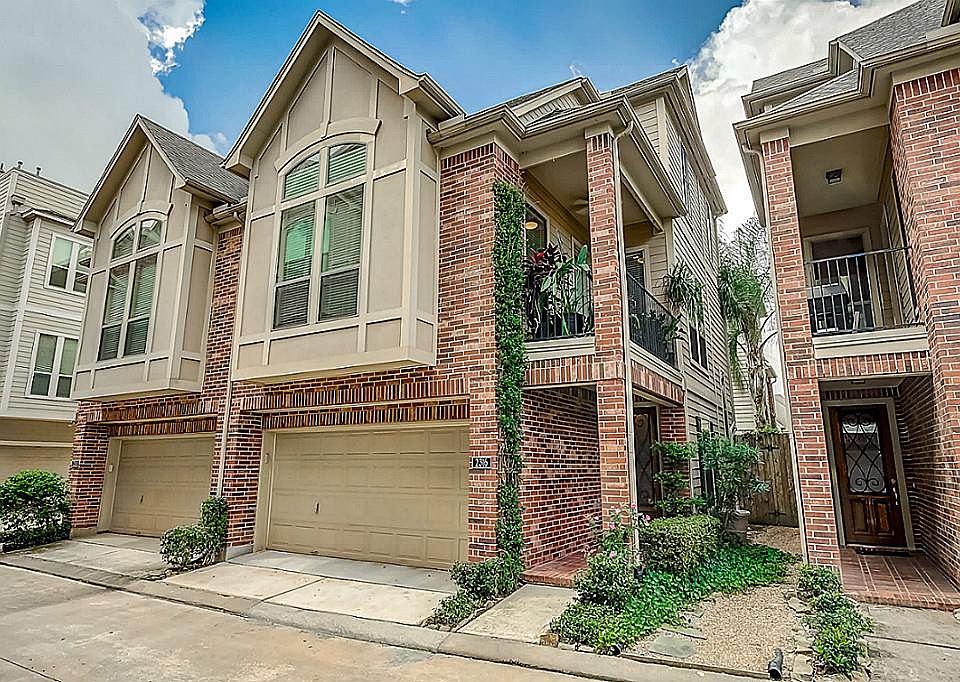 2nd image of 2316 Bastrop St