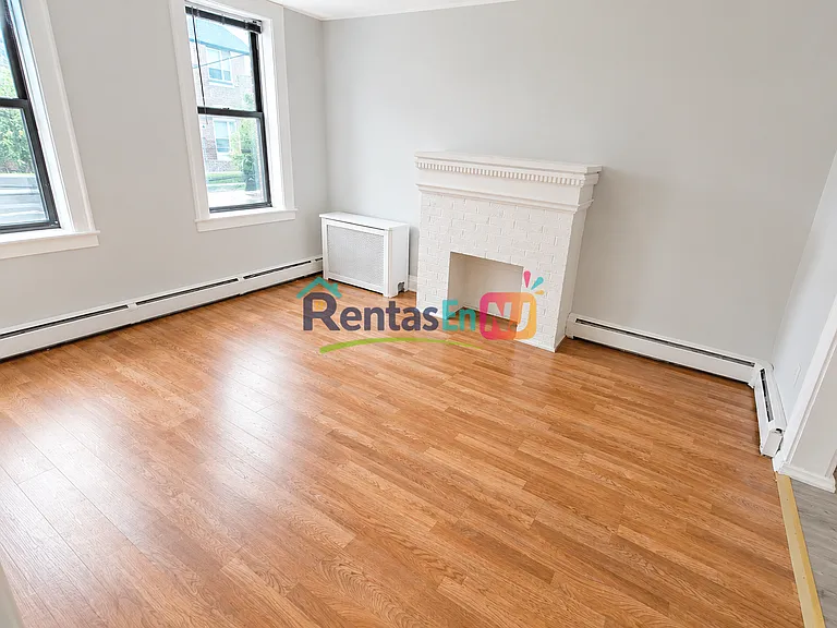 115 Grafton Ave #3B — Photo 4
