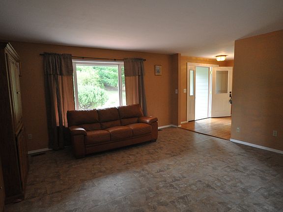 3rd image of 4108 227th Avenue Ct E