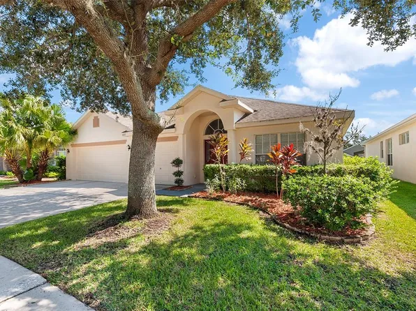 6800 SPARKLING WAY, WESLEY CHAPEL, FL 33545