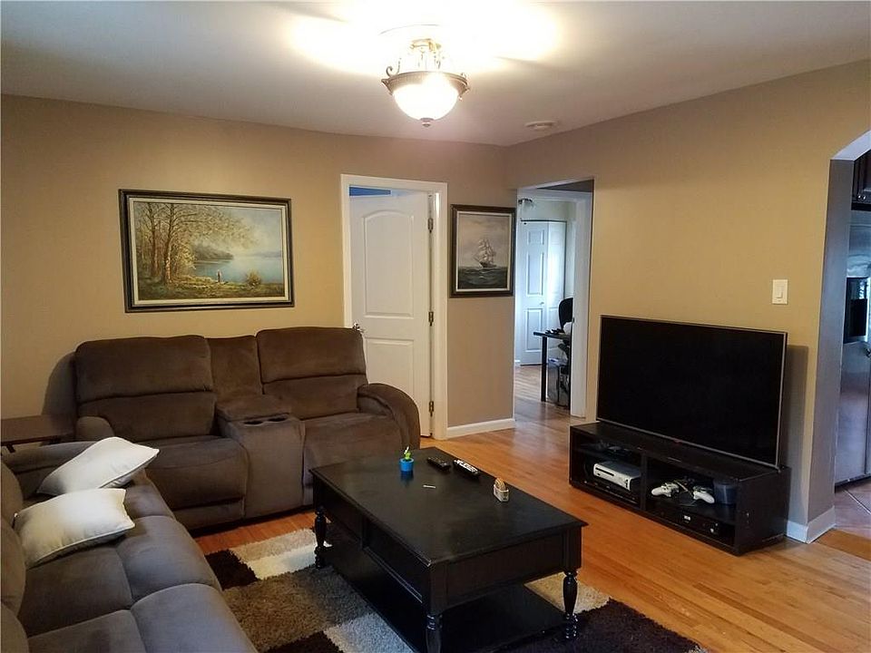 2nd image of 44 Biondi Ave
