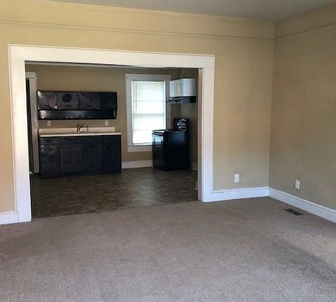 2nd image of 819-A Green Ave