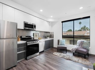 641 N Hobart Blvd, Los Angeles, CA 90004
