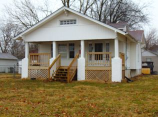 472 W Thomas St, Marshall, MO 65340