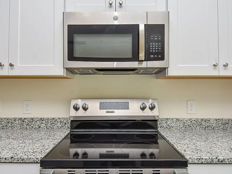 3603 Admiralty Dr — Photo 15