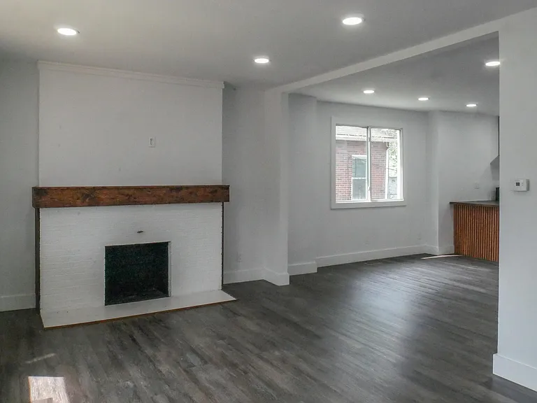 12725 Kentucky St — Photo 3