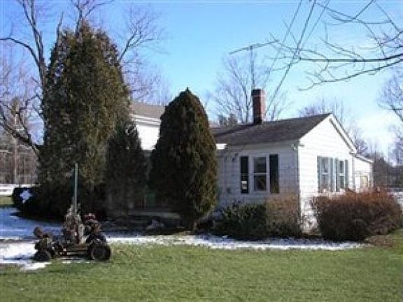 3rd image of 2888 Jefferson St