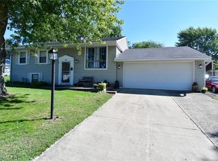699 Rose Ln, Mooresville, IN 46158