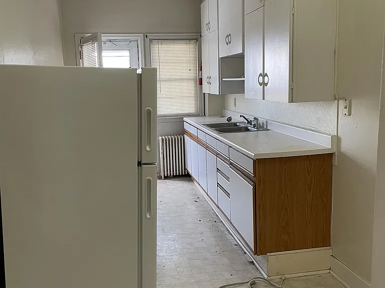 695 Fenelon Pl #1 — Photo 3