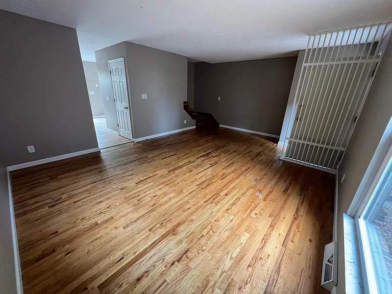 1750 Willoway Cir S — Photo 4