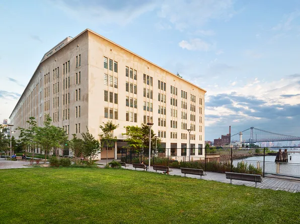 184 Kent Avenue image 1 of 7