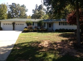 118 Loneoak Dr, Senoia, GA 30276