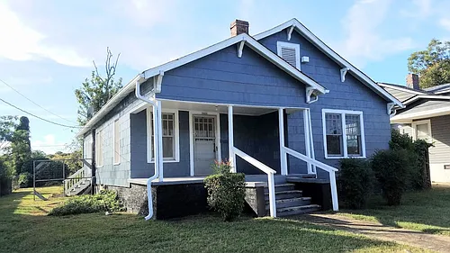 2372 Greenway Ave Photo 1
