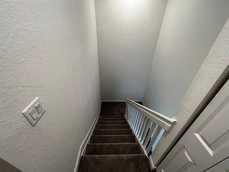 1810 SE 26th Ter #1810 — Photo 14