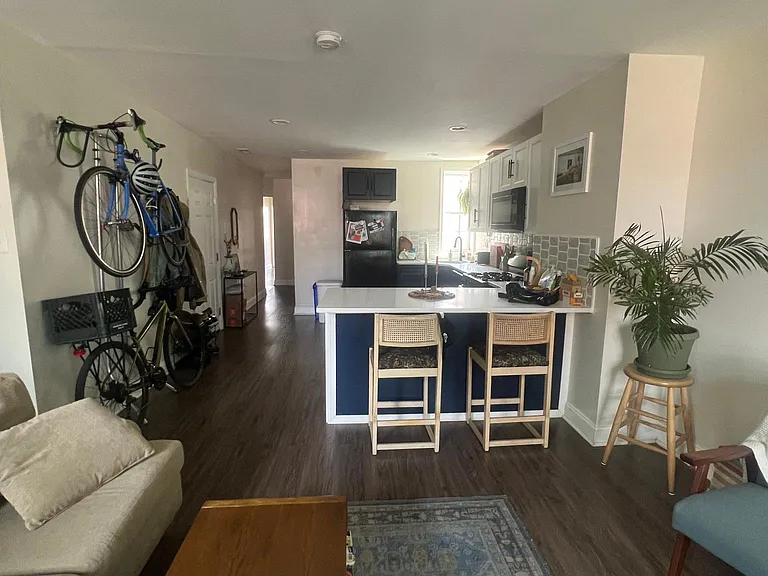 1525 E Moyamensing Ave #2 — Photo 5