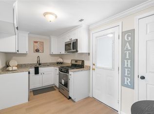 103 E Weaver Rd, Hampton, VA 23666