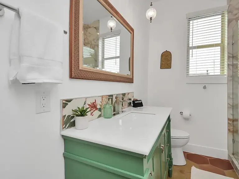 2825 Ball St #2 — Photo 11