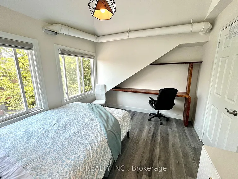 5 Sorauren Ave #7 — Photo 39