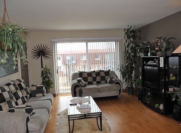 2nd image of 9466 Bay Colony Dr APT 3S