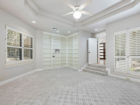 5th image of 29 Westelm Circle