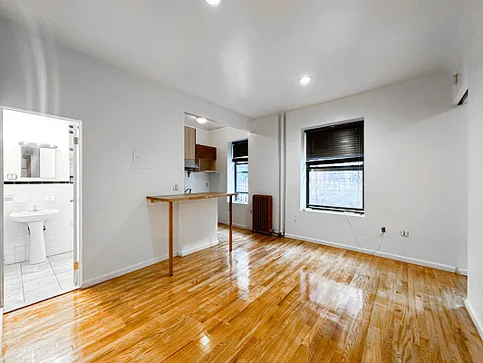 Rented by Keller Williams NYC | media 7