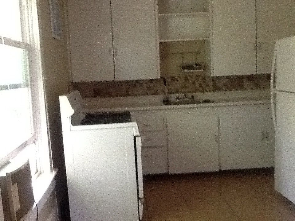 1st image of 615 E Warnock Ave APT 2