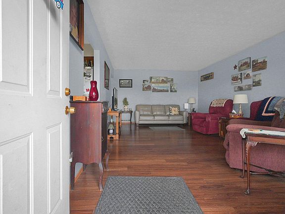 5th image of 452 Samantha Cir Unit 10