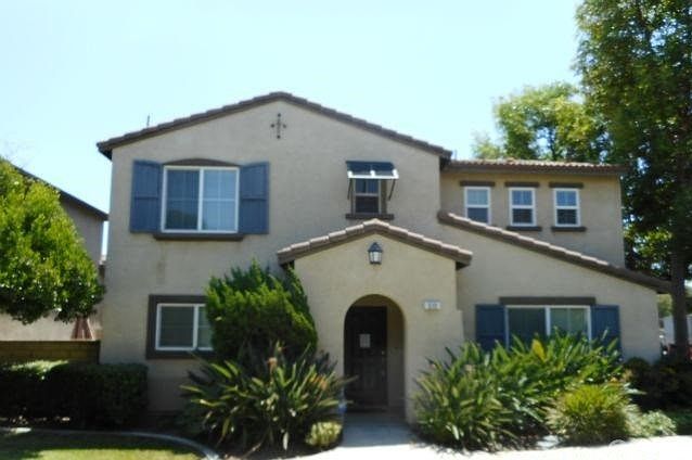 1st image of 510 N Placer Privado