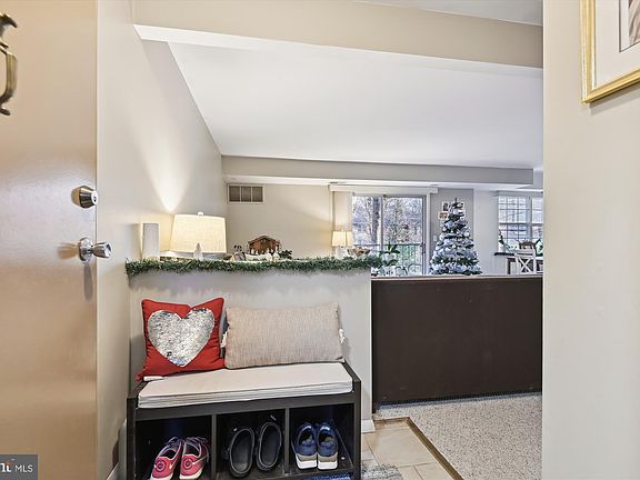 5th image of 115 Donzen Dr APT D