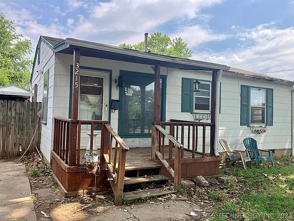 4th image of 3215 E Oklahoma Pl