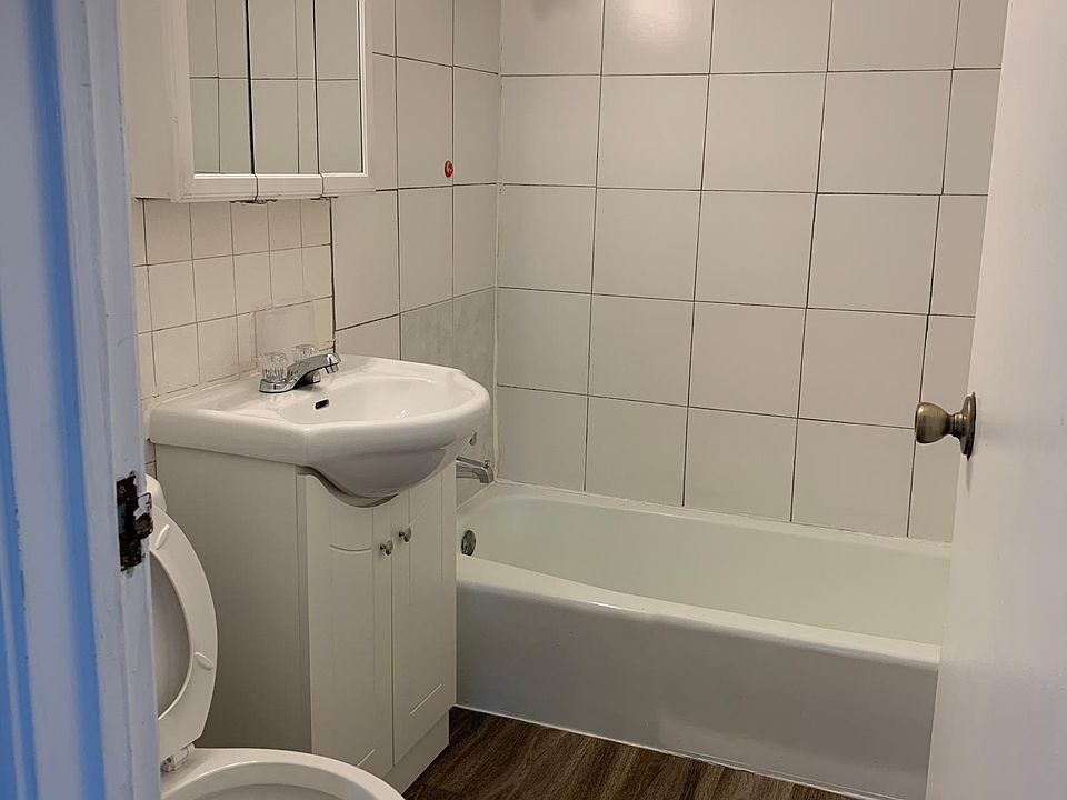 2nd image of 325 W Dale Dr APT 2B