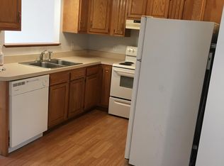 569 Campbells Creek Dr APT 1, Charleston, WV 25306