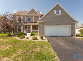 1408 Riverwalk Ct, Waterville, OH 43566