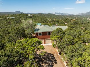 17 Tejon Dr, Tijeras, NM 87059
