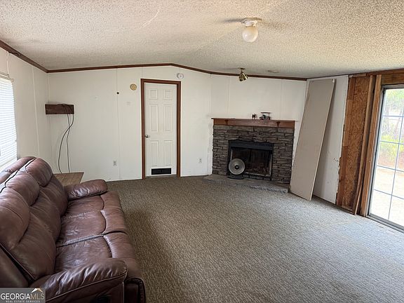 3rd image of 2835 Oak Valley Rd