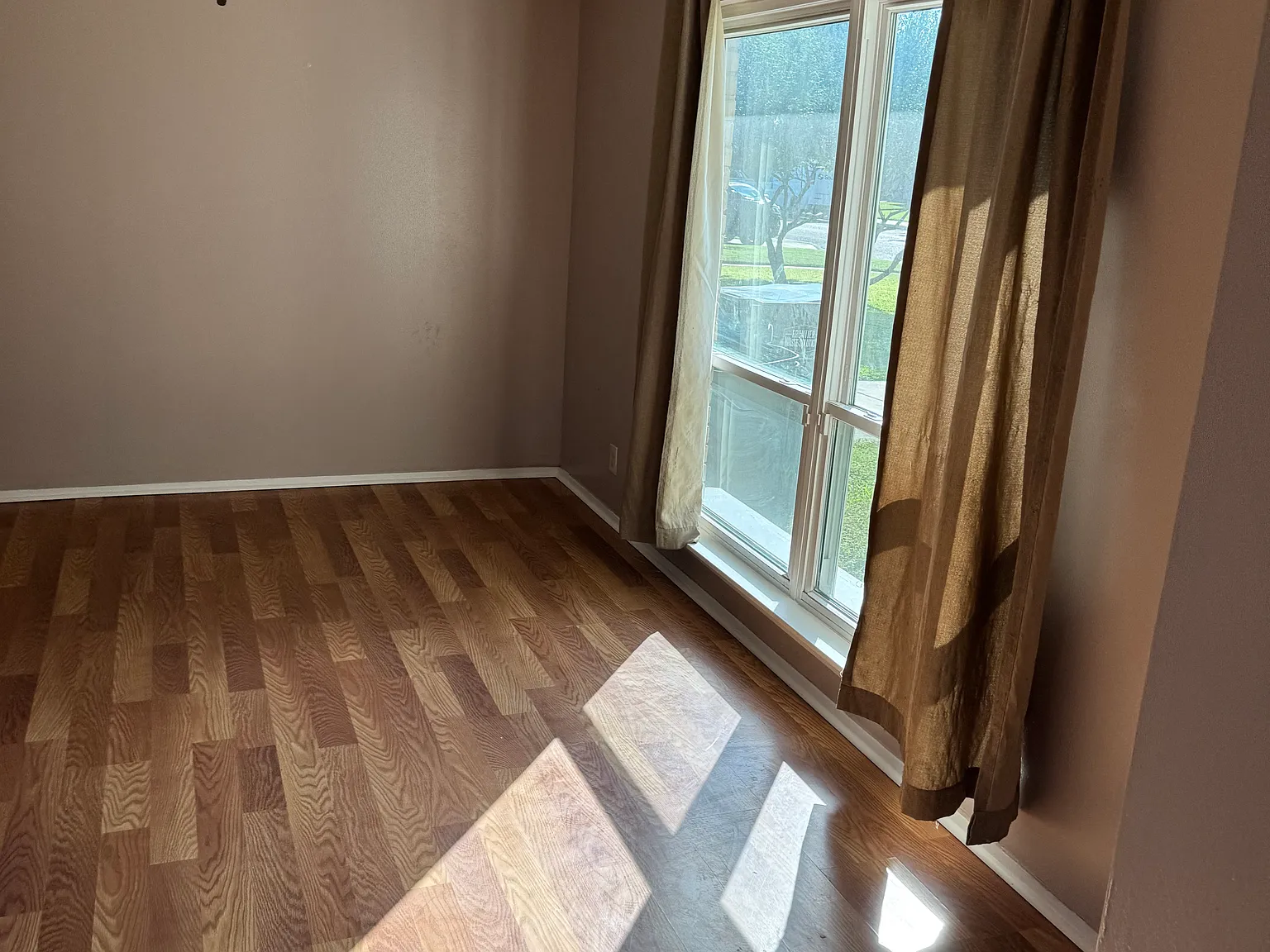 3 bed, 1774 sqft, $1,650 — Photo 2