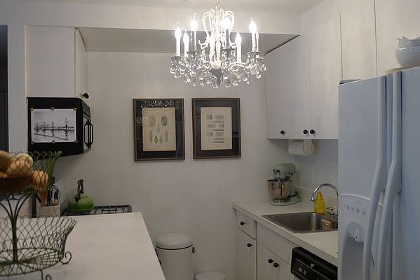 1st image of 140 W 23rd St #D5