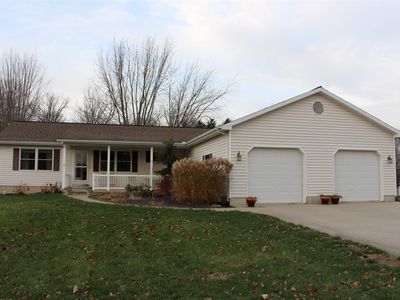 9424 E Magnolia Ln, Cromwell, IN, 46732