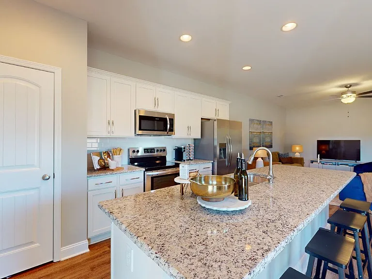2621 Virginia Mae Ln — Photo 31