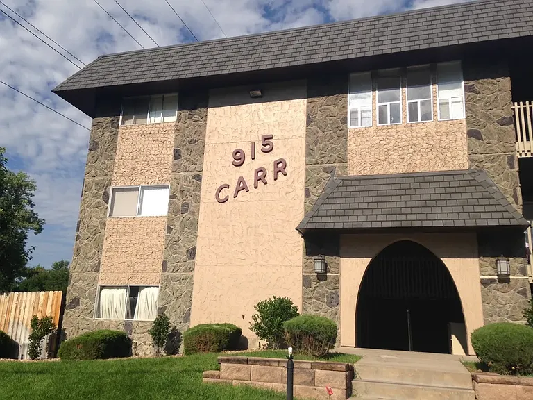 Carr — Photo 1