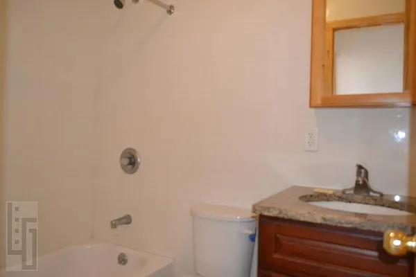 Rented by Loom Group | media 8