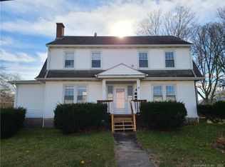 352 Willetts Ave, Waterford, CT 06385